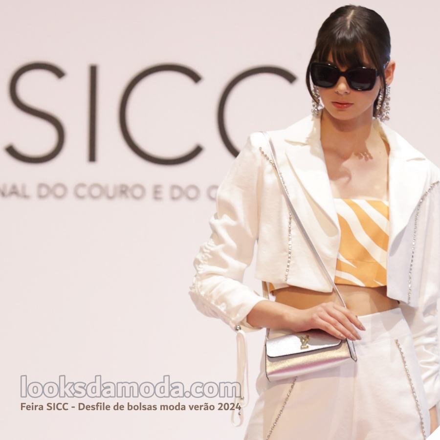 Looks da Moda Verão 2024 : desfile de coleção de bolsas femininas no SICC em Gramado – Parte I